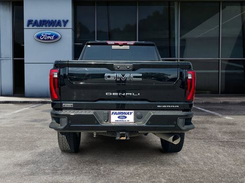 Used 2024 GMC Sierra 2500 Denali Ultimate AWD/4WD image 5