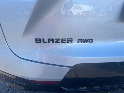 Used 2019 Chevrolet Blazer RS w/ Sun and Wheels Package image 5