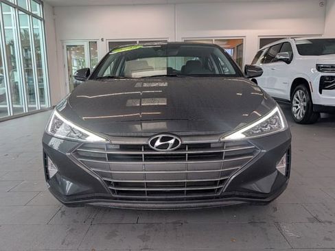 Used 2020 Hyundai Elantra Limited w/ Cargo Package (C1) image 2