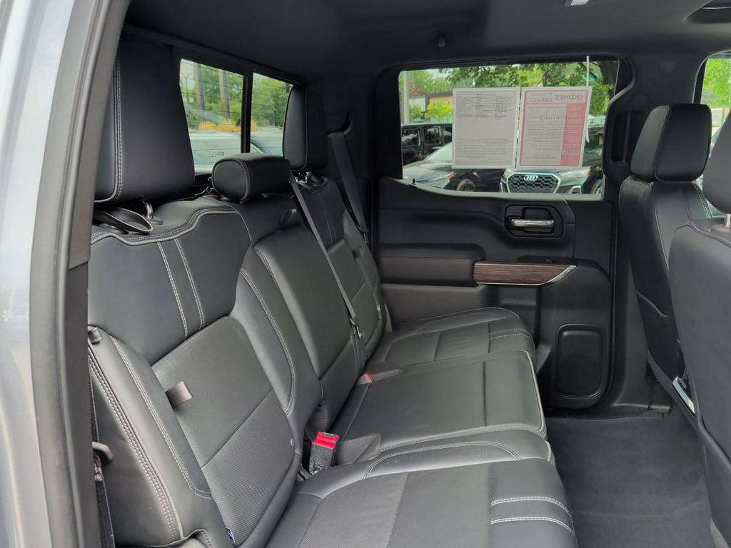 Used 2019 Chevrolet Silverado 1500 High Country w/ Technology Package AWD/4WD image 35
