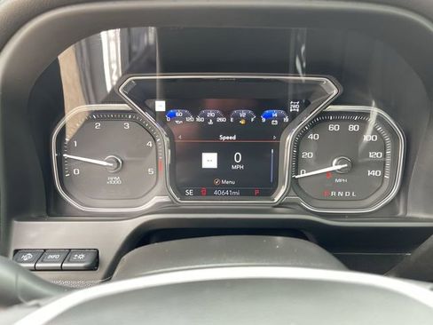 Used 2023 GMC Sierra 2500 Denali w/ Denali Black Diamond Edition image 18