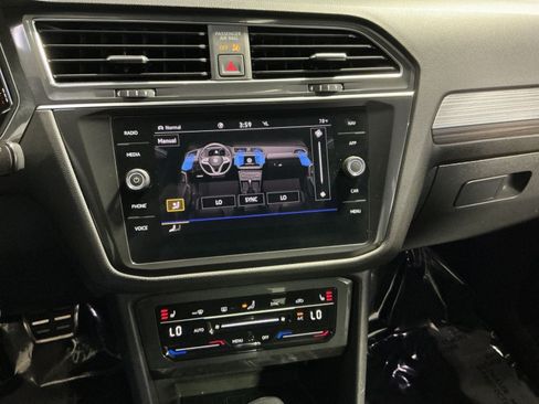 Used 2022 Volkswagen Tiguan SEL R-Line AWD/4WD image 22
