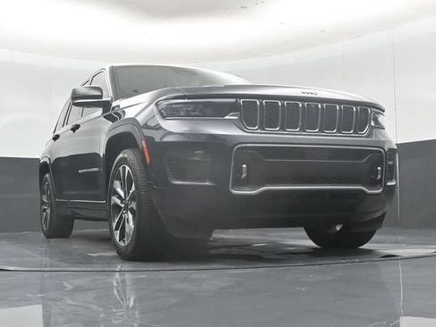 Used 2024 Jeep Grand Cherokee Overland w/ Adv Protech Group III AWD/4WD image 52