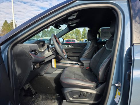 New 2026 Ford Explorer ST image 21