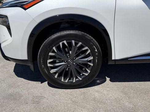 New 2026 Nissan Rogue Platinum AWD/4WD image 30