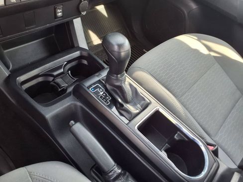 Used 2018 Toyota Tacoma SR w/ SR Convenience Package RWD image 22