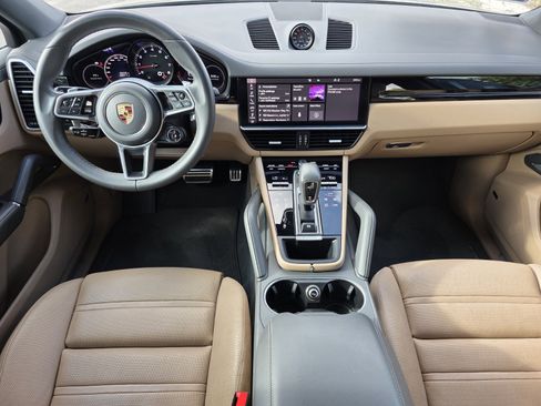 Used 2021 Porsche Cayenne S AWD/4WD image 4