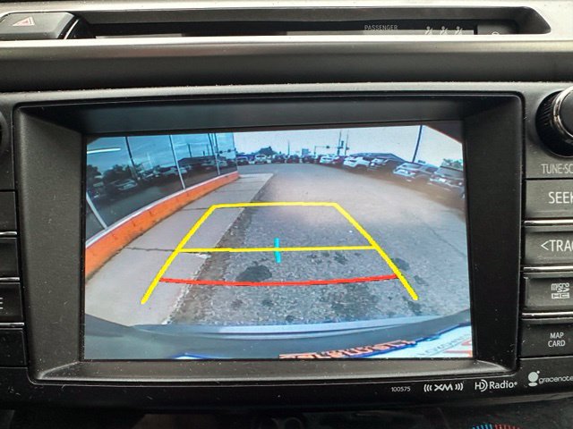 Used 2017 Toyota RAV4 XLE AWD/4WD image 27