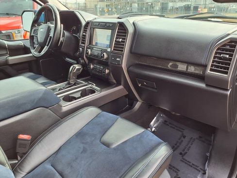 Certified 2019 Ford F150 Raptor w/ Equipment Group 802A Luxury image 30