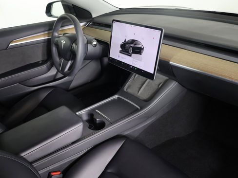 Used 2023 Tesla Model 3 Standard Range image 26