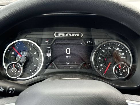 New 2026 RAM 1500 Express AWD/4WD image 24