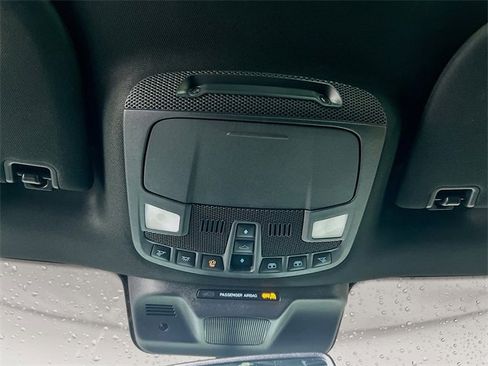 Used 2023 Ford Expedition Platinum image 19