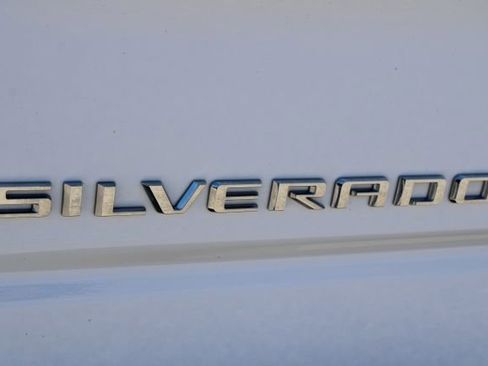 Used 2024 Chevrolet Silverado 1500 LT Trail Boss w/ Protection Package AWD/4WD image 8