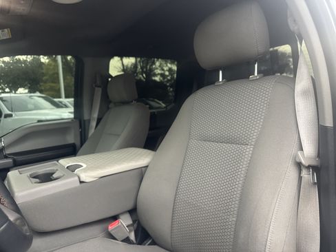 Used 2018 Ford F150 XLT w/ Equipment Group 302A Luxury AWD/4WD image 9