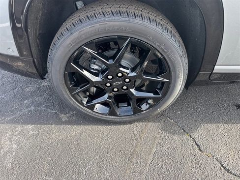 New 2026 Chevrolet Traverse RS w/ LPO, Floor Liner Package image 18