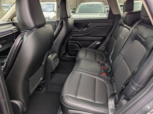 New 2026 Lincoln Corsair Premiere image 11