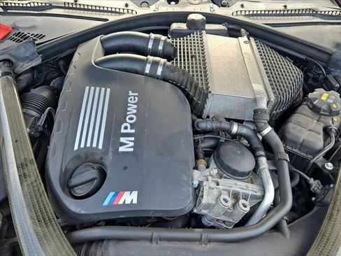 Used 2017 BMW M4 Coupe RWD image 16
