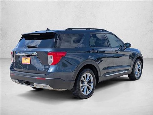Certified 2023 Ford Explorer XLT w/ Equipment Group 202A AWD/4WD image 9