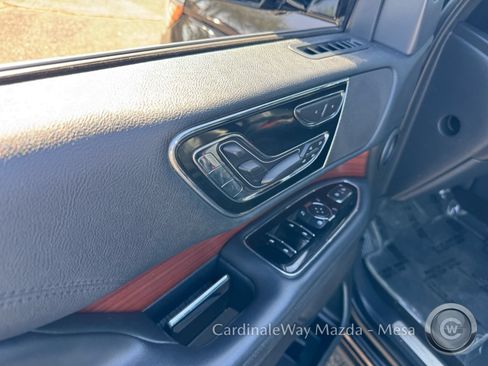 Used 2023 Lincoln Navigator Reserve AWD/4WD image 13