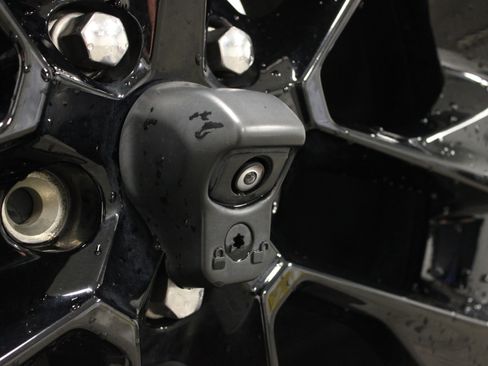 Used 2022 Jeep Wrangler Unlimited Sahara w/ Cold Weather Group image 12