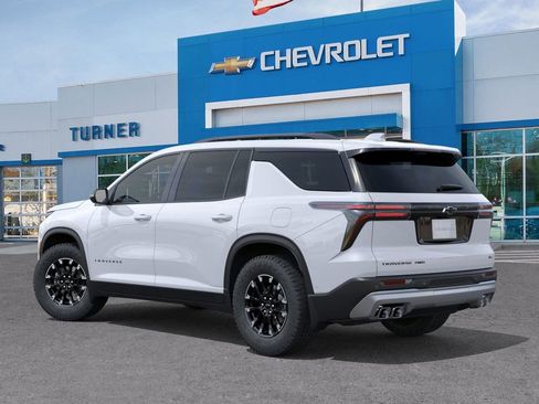 New 2026 Chevrolet Traverse Z71 w/ Driver Confidence Package AWD/4WD image 3