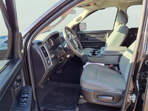 Used 2018 RAM 1500 Express w/ Express Value Package image 20