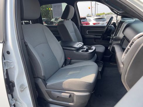 Used 2024 RAM 2500 Big Horn AWD/4WD image 19