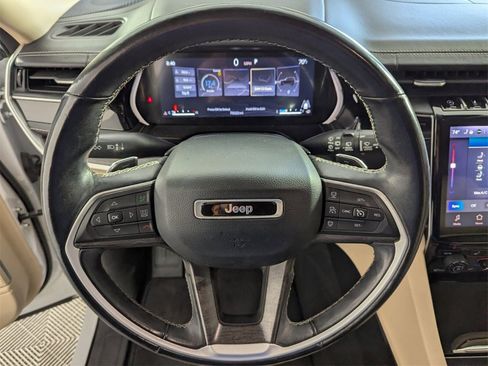 Certified 2022 Jeep Grand Cherokee L Limited w/ Luxury Tech Group II image 21