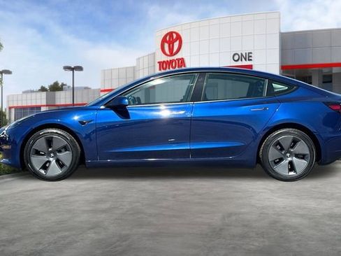 Used 2023 Tesla Model 3 Standard Range image 8
