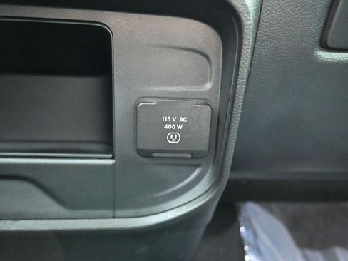 Used 2024 RAM 2500 Laramie image 31