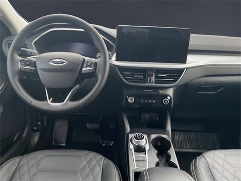 Used 2023 Ford Escape SE w/ PHEV Premium Package image 10