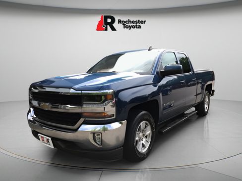 Used 2018 Chevrolet Silverado 1500 LT w/ All Star Edition AWD/4WD image 3