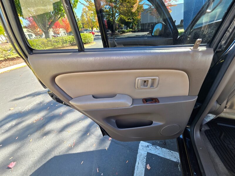 Used 2000 Toyota 4Runner Limited AWD/4WD image 45
