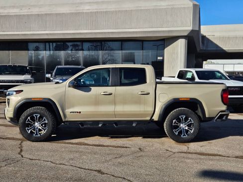 Used 2024 GMC Canyon AT4 w/ Technology Package image 2