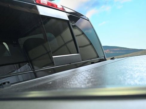 Used 2020 RAM 2500 Laramie w/ Night Edition image 18