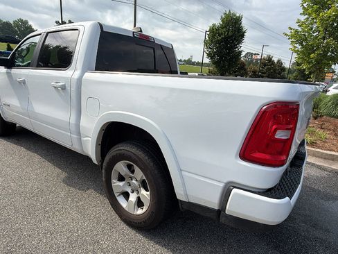 Used 2025 RAM 1500 Big Horn AWD/4WD image 10