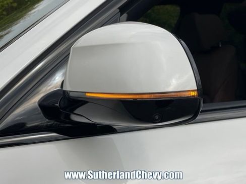 Used 2025 BMW X7 xDrive40i w/ Executive Package image 11