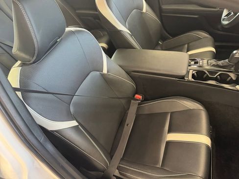 Used 2025 Toyota Camry SE image 14