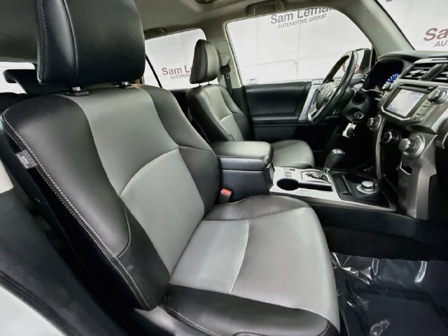 Used 2018 Toyota 4Runner SR5 Premium AWD/4WD image 29