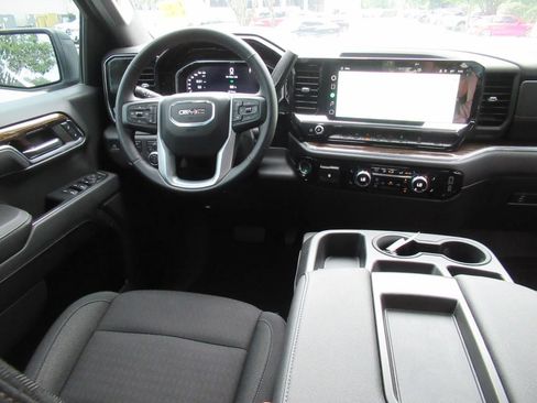 Used 2024 GMC Sierra 1500 Elevation w/ LPO, Elevation Black Package AWD/4WD image 12