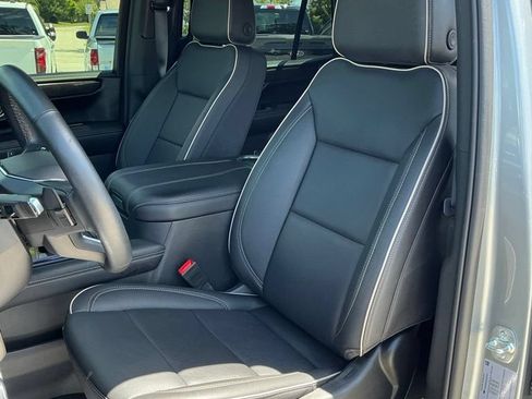 Used 2025 GMC Yukon Elevation AWD/4WD image 35