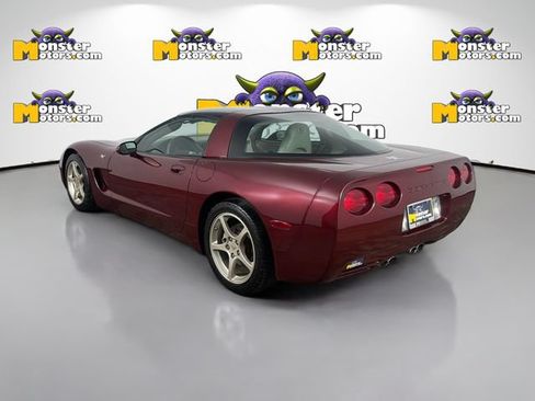 Used 2003 Chevrolet Corvette Coupe w/ Preferred Equipment Group RWD image 7