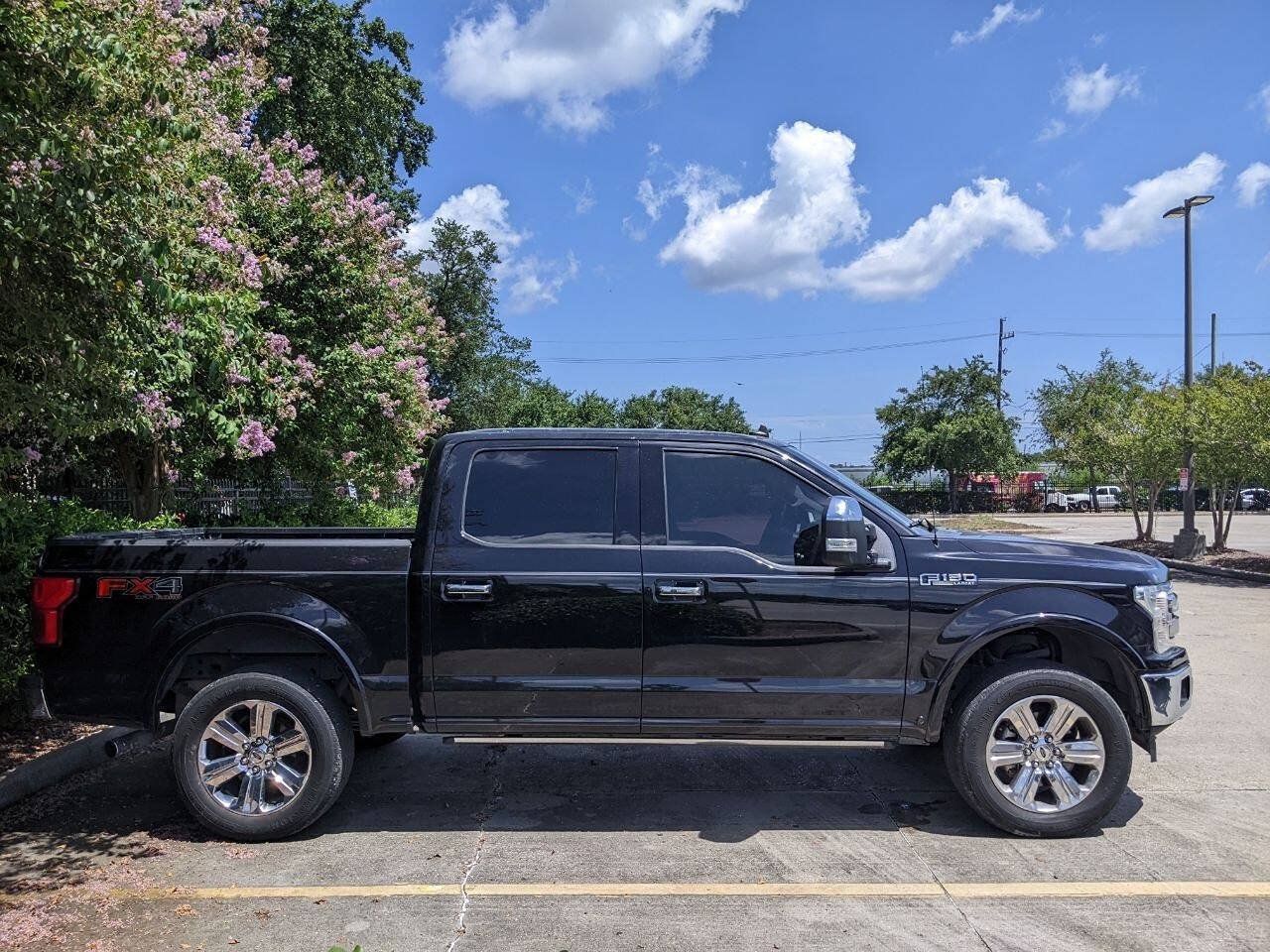 Used 2020 Ford F150 Lariat w/ Equipment Group 502A Luxury AWD/4WD image 8