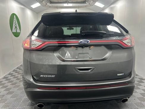 Used 2017 Ford Edge SE AWD/4WD image 5