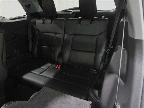 Certified 2022 Ford Explorer Limited w/ Equipment Group 301A image 21