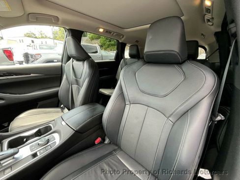 Used 2023 INFINITI QX60 Pure image 13