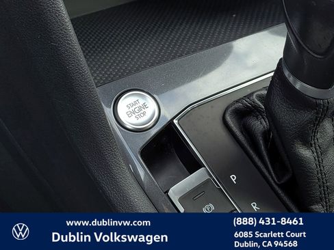 Used 2018 Volkswagen Tiguan SEL image 21