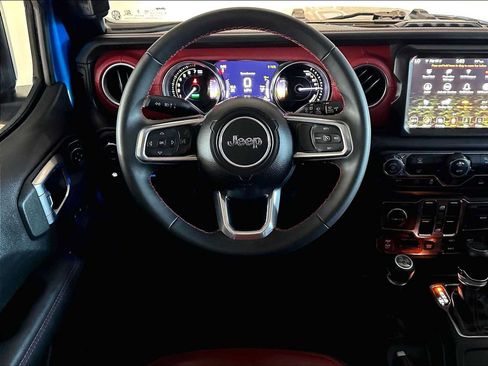 Used 2023 Jeep Wrangler Unlimited Rubicon 4xe AWD/4WD image 16