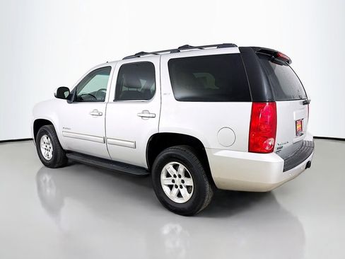 Used 2010 GMC Yukon SLT w/ SLT-2 Equipment Package image 5