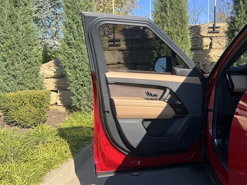 Certified 2023 Land Rover Range Rover Sport SE image 17